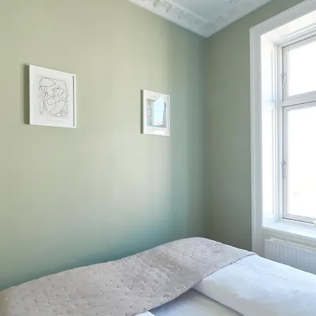 Apartment 4 Bedroom Apt Close To Cph Zoo & City Centre