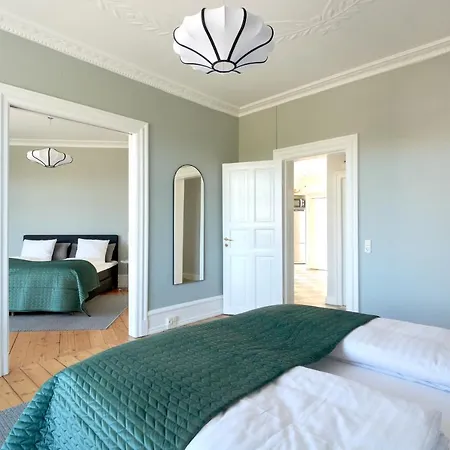 Apartment 4 Bedroom Apt Close To Cph Zoo & City Centre